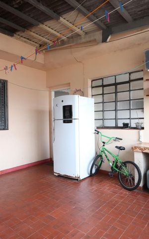 Casa à venda com 180m², 3 quartos e 5 vagasLavanderia - Casa 1