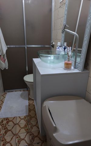 Casa à venda com 180m², 3 quartos e 5 vagasBanheiro - Casa 2