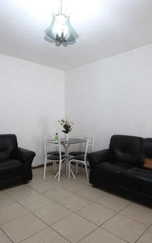 Casa à venda com 180m², 3 quartos e 5 vagasSala - Casa 1