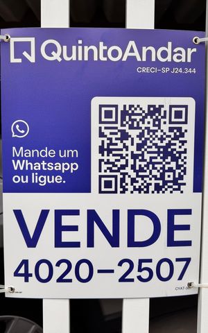 Casa à venda com 220m², 4 quartos e 3 vagas Casa à venda com 220m², 4 quartos e 3 vagasPlaquinha: CYAT-387