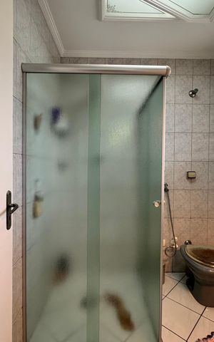Casa à venda com 220m², 4 quartos e 3 vagas Casa à venda com 220m², 4 quartos e 3 vagasBanheiro