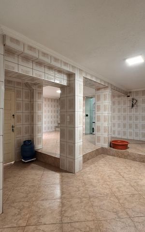 Casa à venda com 220m², 4 quartos e 3 vagas Casa à venda com 220m², 4 quartos e 3 vagasLavanderia