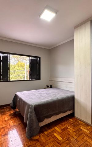 Casa à venda com 220m², 4 quartos e 3 vagas Casa à venda com 220m², 4 quartos e 3 vagasQuarto 3