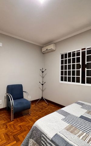 Casa à venda com 220m², 4 quartos e 3 vagas Casa à venda com 220m², 4 quartos e 3 vagasQuarto 1
