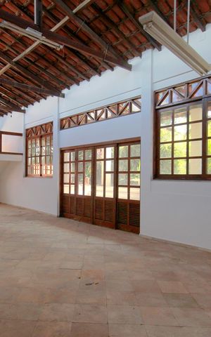Casa à venda com 800m², 5 quartos e 10 vagasGalpão
