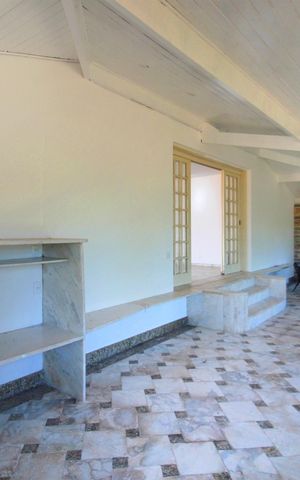 Casa à venda com 800m², 5 quartos e 10 vagasVaranda da Sala