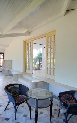 Casa à venda com 800m², 5 quartos e 10 vagasVaranda da Sala