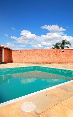 Casa à venda com 800m², 5 quartos e 10 vagasPiscina