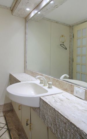 Casa à venda com 800m², 5 quartos e 10 vagasBanheiro