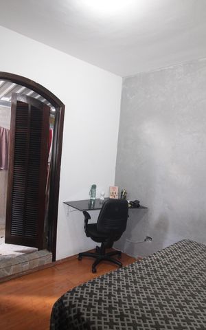 Casa à venda com 210m², 6 quartos e 1 vagaQuarto 1