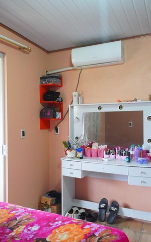 Casa à venda com 240m², 3 quartos e 2 vagasQuarto 3