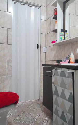 Casa à venda com 240m², 3 quartos e 2 vagasBanheiro 1