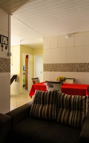 Casa à venda com 120m², 3 quartos e 1 vaga Casa à venda com 120m², 3 quartos e 1 vagaSala