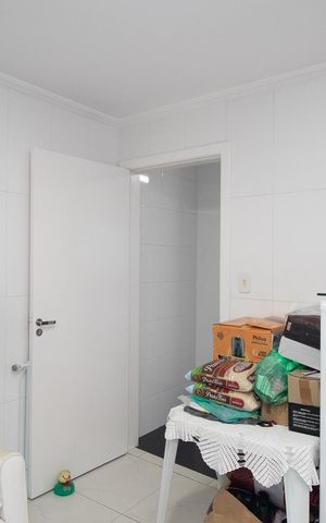Casa à venda com 245m², 5 quartos e 4 vagas Casa à venda com 245m², 5 quartos e 4 vagasÁrea de Serviço