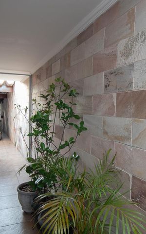 Casa à venda com 245m², 5 quartos e 4 vagas Casa à venda com 245m², 5 quartos e 4 vagasÁrea comum