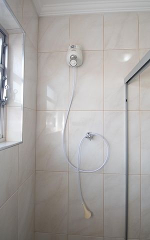 Casa à venda com 245m², 5 quartos e 4 vagas Casa à venda com 245m², 5 quartos e 4 vagasBanheiro Social