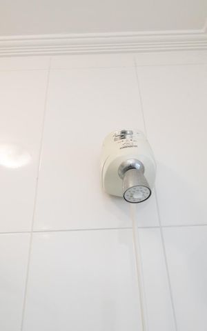 Casa à venda com 245m², 5 quartos e 4 vagas Casa à venda com 245m², 5 quartos e 4 vagasBanheiro de serviço