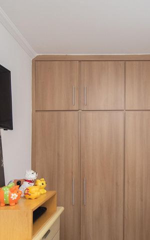 Casa à venda com 245m², 5 quartos e 4 vagas Casa à venda com 245m², 5 quartos e 4 vagasQuarto 2