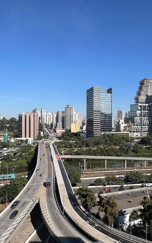 Studio à venda com 25m², 1 quarto e sem vaga Studio à venda com 25m², 1 quarto e sem vagaVista da Sacada