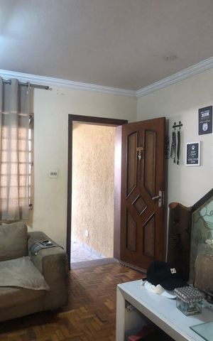 Casa à venda com 120m², 2 quartos e 1 vaga Casa à venda com 120m², 2 quartos e 1 vagaSala