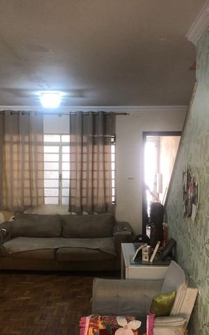 Casa à venda com 120m², 2 quartos e 1 vaga Casa à venda com 120m², 2 quartos e 1 vagaSala