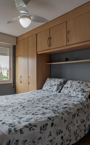Apartamento à venda com 240m², 3 quartos e 2 vagas Apartamento à venda com 240m², 3 quartos e 2 vagasSuíte