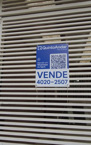 Casa à venda com 240m², 3 quartos e 2 vagasPlaquinha