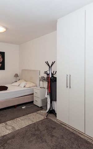 Apartamento à venda com 167m², 3 quartos e 3 vagas Apartamento à venda com 167m², 3 quartos e 3 vagasSuíte