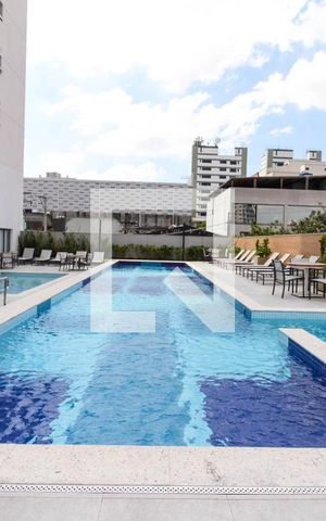 Apartamento à venda com 91m², 2 quartos e 2 vagas Apartamento à venda com 91m², 2 quartos e 2 vagasÁrea comum - Piscina