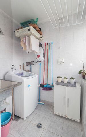 Apartamento à venda com 130m², 3 quartos e 1 vaga Apartamento à venda com 130m², 3 quartos e 1 vagaÁrea de Serviço