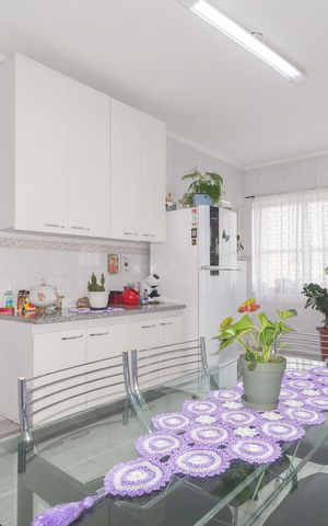 Apartamento à venda com 130m², 3 quartos e 1 vaga Apartamento à venda com 130m², 3 quartos e 1 vagaCozinha