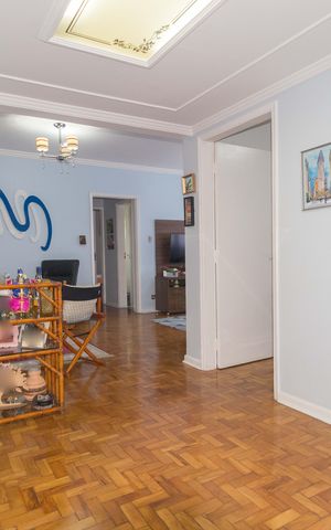 Apartamento à venda com 130m², 3 quartos e 1 vaga Apartamento à venda com 130m², 3 quartos e 1 vagaSala de Jantar