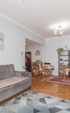 Apartamento à venda com 130m², 3 quartos e 1 vaga Apartamento à venda com 130m², 3 quartos e 1 vagaSala de Estar