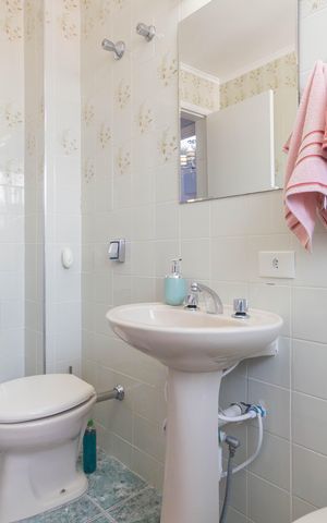 Apartamento à venda com 130m², 3 quartos e 1 vaga Apartamento à venda com 130m², 3 quartos e 1 vagaBanheiro 1