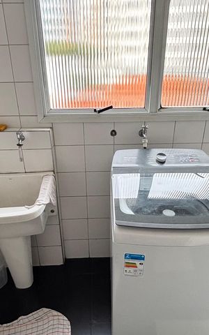 Apartamento à venda com 98m², 3 quartos e 2 vagas Apartamento à venda com 98m², 3 quartos e 2 vagasÁrea de Serviço