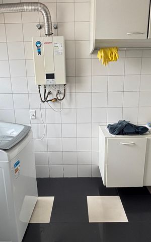 Apartamento à venda com 98m², 3 quartos e 2 vagas Apartamento à venda com 98m², 3 quartos e 2 vagasÁrea de Serviço