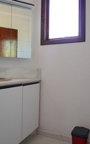 Casa à venda com 380m², 3 quartos e 5 vagasBanheiro Social