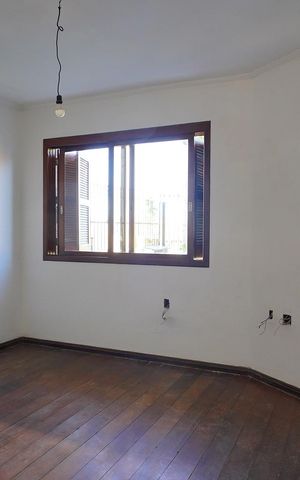 Casa à venda com 380m², 3 quartos e 5 vagasSala