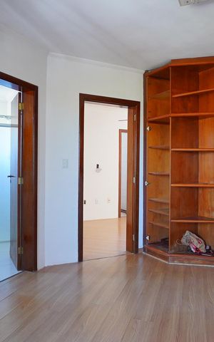 Casa à venda com 380m², 3 quartos e 5 vagasSuíte