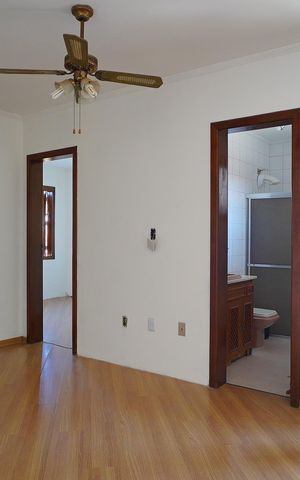 Casa à venda com 380m², 3 quartos e 5 vagasCorredor