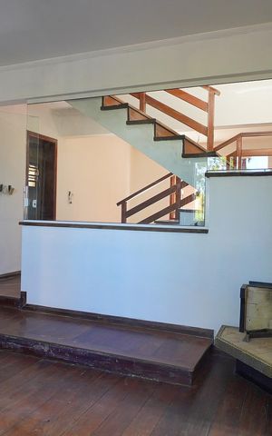 Casa à venda com 380m², 3 quartos e 5 vagasSala