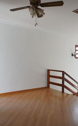 Casa à venda com 380m², 3 quartos e 5 vagasCorredor