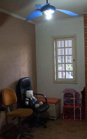 Casa à venda com 320m², 3 quartos e 6 vagasQuarto de Serviço