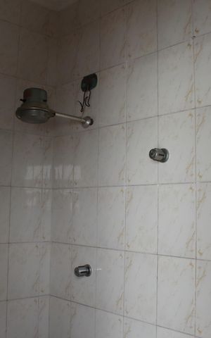 Casa à venda com 320m², 3 quartos e 6 vagasBanheiro da Churrasqueira