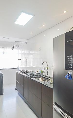 Apartamento à venda com 58m², 2 quartos e 1 vaga Apartamento à venda com 58m², 2 quartos e 1 vagaCozinha e Área de Serviço