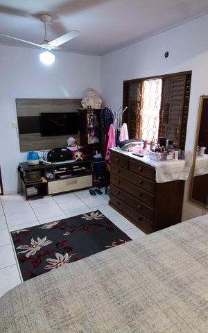 Casa à venda com 147m², 2 quartos e 2 vagasQuarto