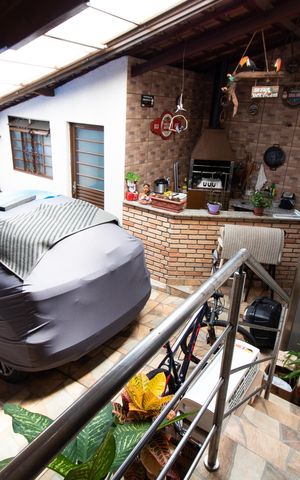 Casa à venda com 147m², 2 quartos e 2 vagasÁrea Externa