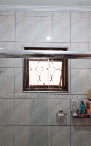 Casa à venda com 147m², 2 quartos e 2 vagasBanheiro