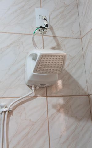 Casa à venda com 147m², 2 quartos e 2 vagasBanheiro