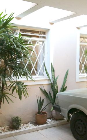 Casa à venda com 175m², 3 quartos e 3 vagasEntrada - Garagem